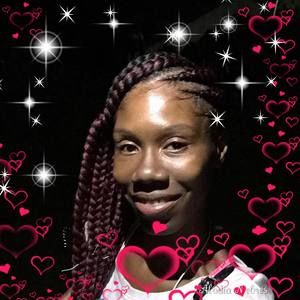 Meet your Posher, Yolanda